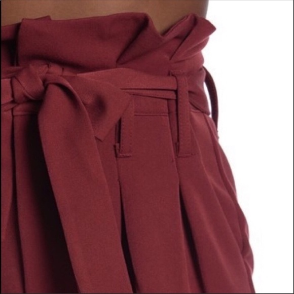 NWT Romeo & Juliet Ruffle Waist Paper Bag Pants - Picture 2 of 7